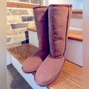 Emu Platinum Stinger Slim Hi Australian Sheepskin Boots. Size 10. BNWT.